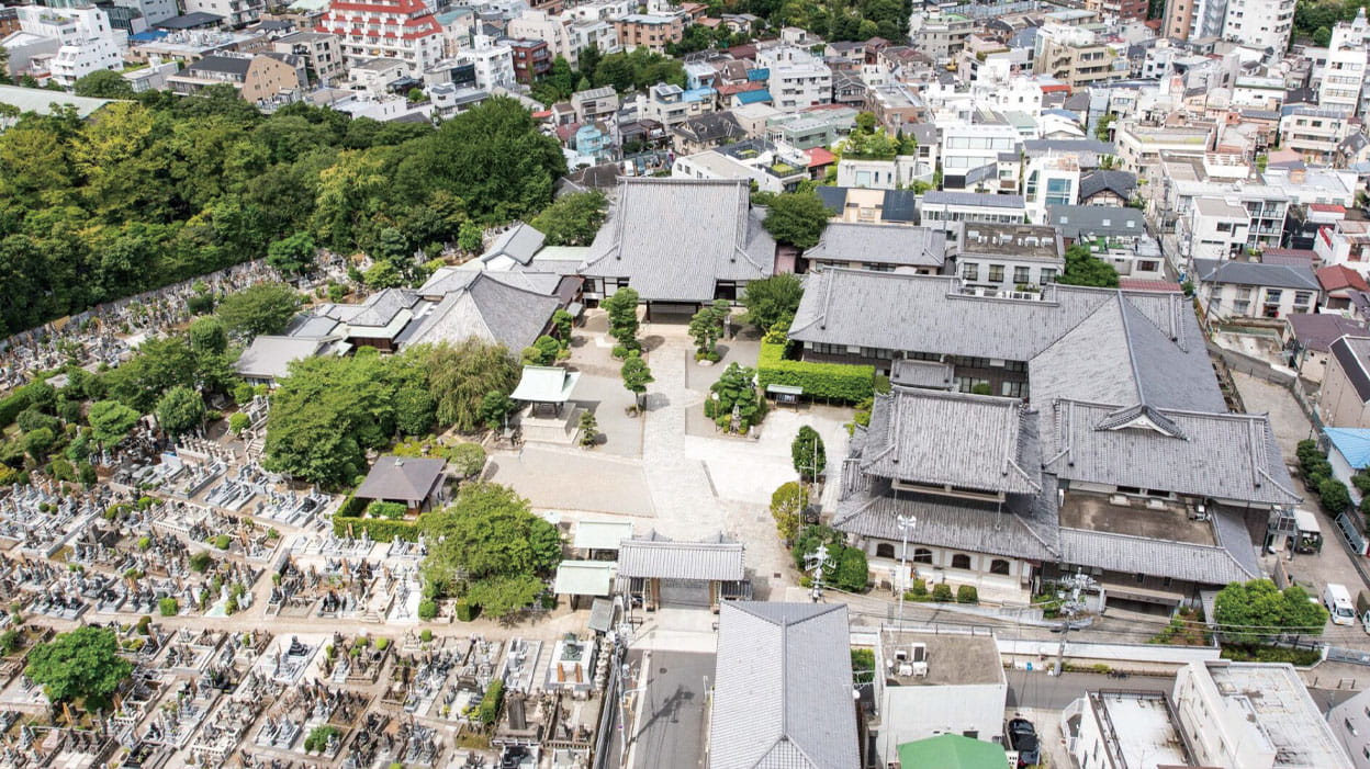 都心の一等地にありながら喧騒とは無縁の静謐な空間