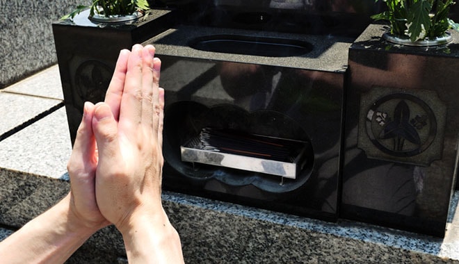 お墓を継承する