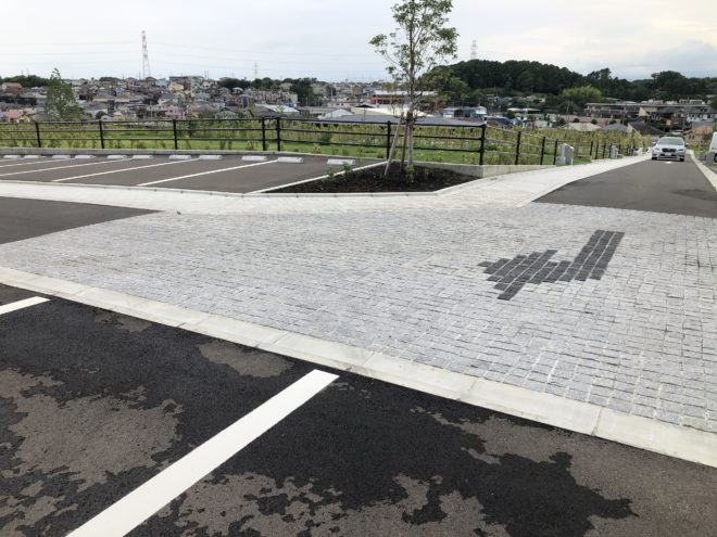 川井聖苑_駐車場1