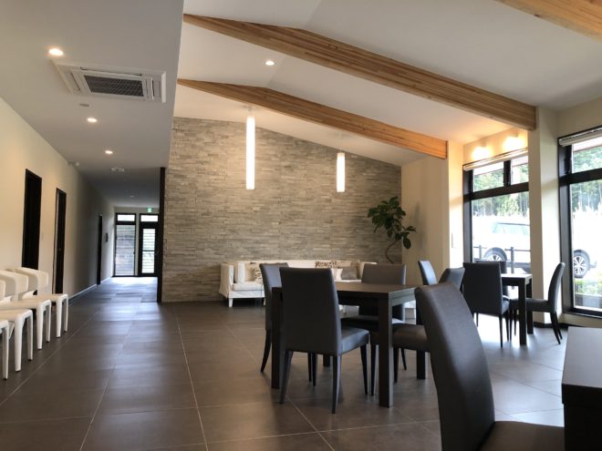 川井聖苑_ロビー