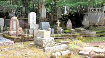 京都市若王子山墓地